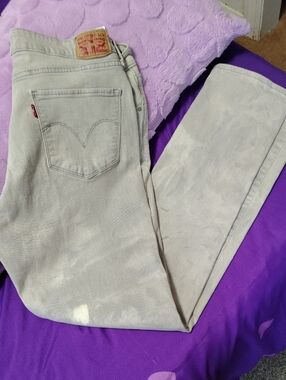 Levi's Women's Light Gray Skinny Jeans